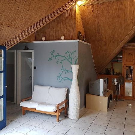 Aron Apartman باداتشونيتوماي المظهر الخارجي الصورة