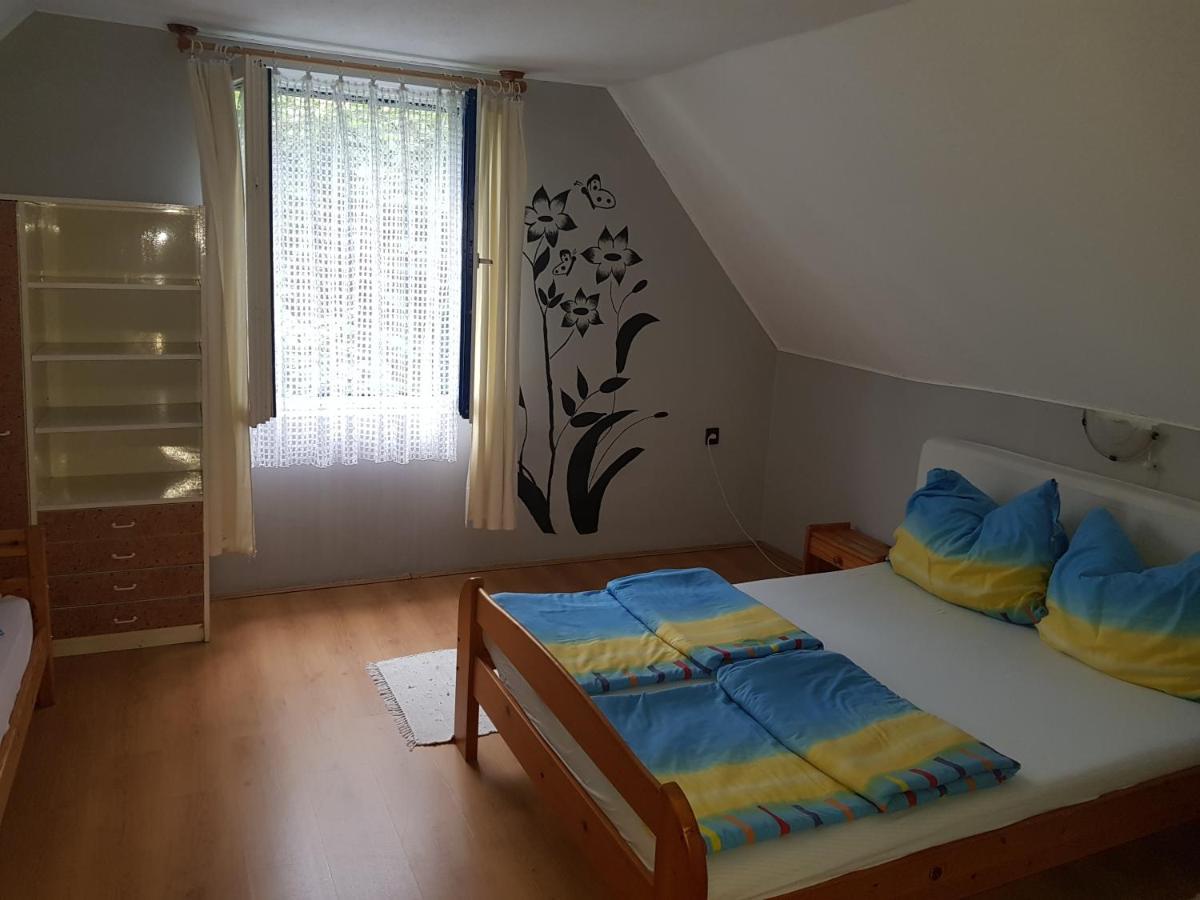 Aron Apartman باداتشونيتوماي المظهر الخارجي الصورة