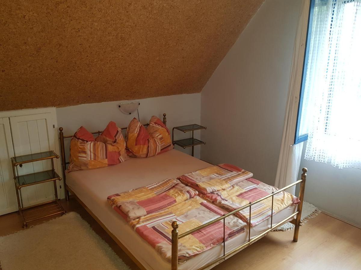 Aron Apartman باداتشونيتوماي المظهر الخارجي الصورة